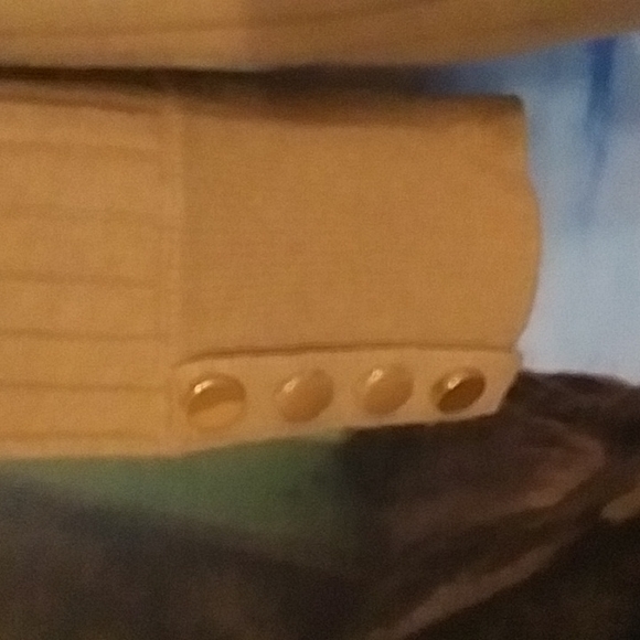 Soft by Naadam Cashmere sweater - Picture 7 of 7